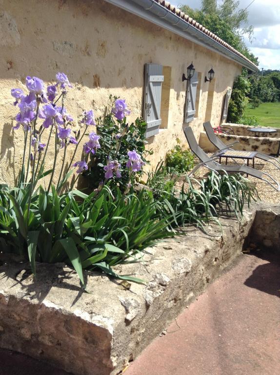 Chateau Nardou Hotell Saint-Sulpice-et-Cameyrac Rom bilde