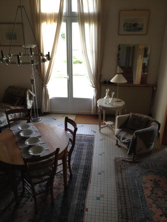Chateau Nardou Hotell Saint-Sulpice-et-Cameyrac Eksteriør bilde